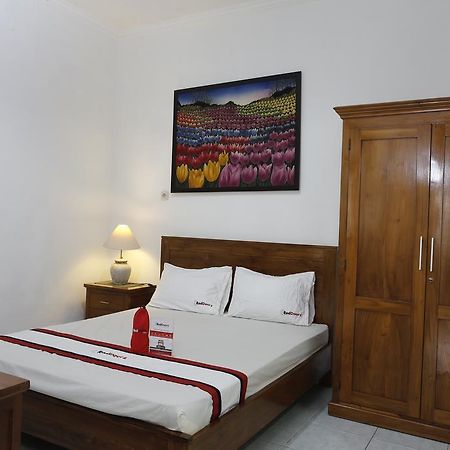 Hotel Reddoorz Near Adisucipto Airport Yogyakarta Exteriér fotografie
